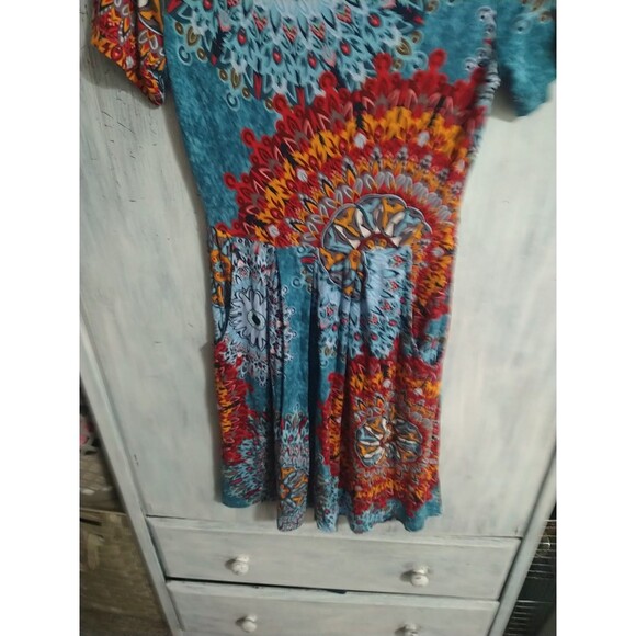 DouBCQ Pocketed Knee Length Dress Small Multicolor Boho Artsy Medallion - Picture 3 of 10